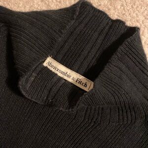 Abercrombie & Fitch Turtleneck